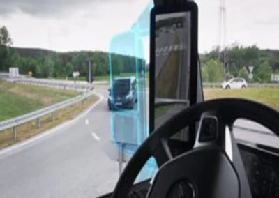 Mercedes-Benz Trucks remplace les rétroviseurs extérieurs par la MirrorCam